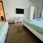 Interno Dieci