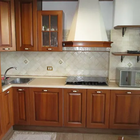 Interno Dieci *